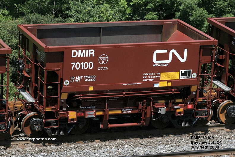 DMIR70100.jpg